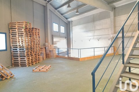 Продажа коммерческой недвижимости в Санта-Эулалия де Ронкана, Барселона, Испания 684м2 №188476 - фото 11