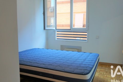 Apartamento en alquiler en Madrid, España 4 dormitorios, 111 m2 No. 188477 - foto 23