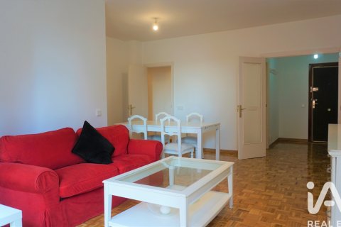 Apartamento en Madrid, España 4 dormitorios, 111 m2 No. 188477