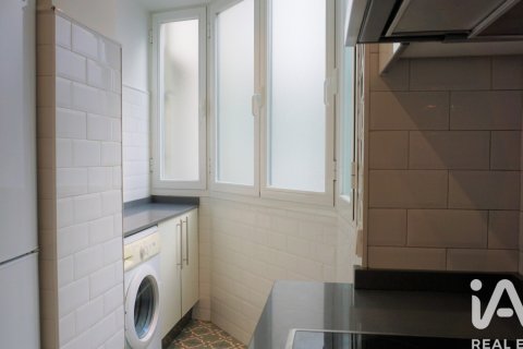 Apartamento en alquiler en Madrid, España 4 dormitorios, 111 m2 No. 188477 - foto 13