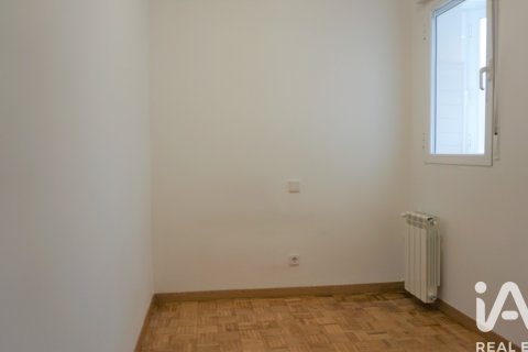Apartamento en alquiler en Madrid, España 4 dormitorios, 111 m2 No. 188477 - foto 17