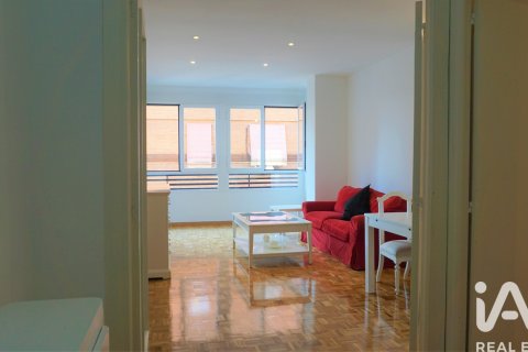 Apartamento en alquiler en Madrid, España 4 dormitorios, 111 m2 No. 188477 - foto 7