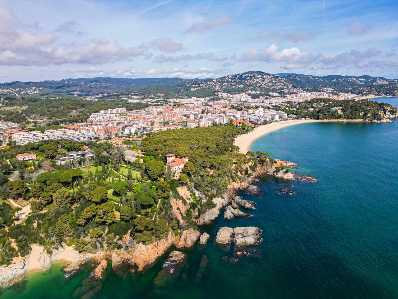 Duplex in Lloret de Mar, Girona, Spain 4 bedrooms, 169 sq.m. No. 183505