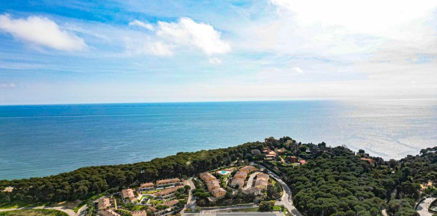 Bliźniak w Lloret de Mar, Girona, Hiszpania 4 sypialnie, 169 mkw. nr 183505