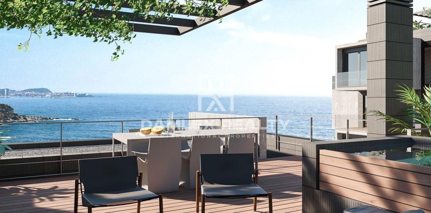 Penthouse in Platja D'aro, Girona, Spain 2 bedrooms, 77 sq.m. No. 177139