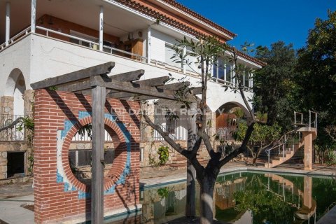 Dom w Santa Cristina d'Aro, Girona, Hiszpania 5 sypialni, 627 mkw. nr 177144 – zdjęcie 13