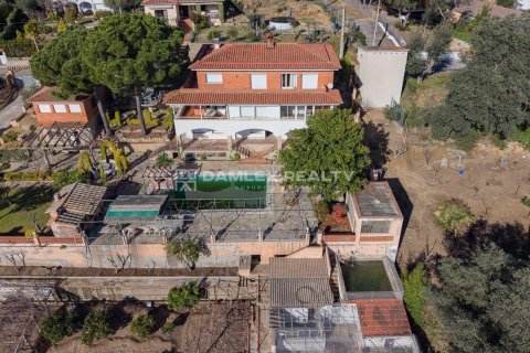 Dom w Santa Cristina d'Aro, Girona, Hiszpania 5 sypialni, 627 mkw. nr 177144 – zdjęcie 11