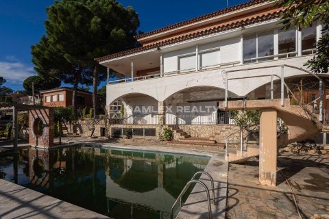 Dom w Santa Cristina d'Aro, Girona, Hiszpania 5 sypialni, 627 mkw. nr 177144 – zdjęcie 16
