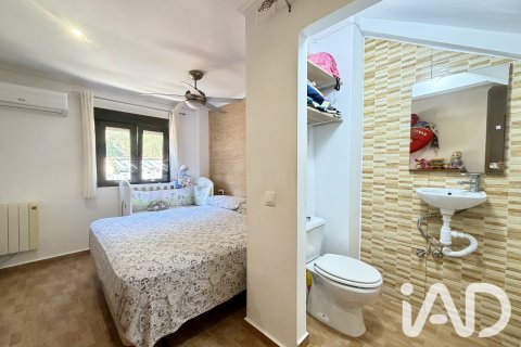 Casa adosada en venta en Tavernes de la Valldigna, València, España 3 dormitorios, 94 m2 No. 187996 - foto 19