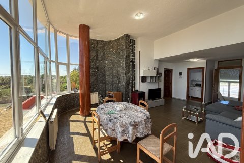House for sale in Garrafe de Torio, Leon, Spain 3 bedrooms, 354 sq.m. No. 187998 - photo 17
