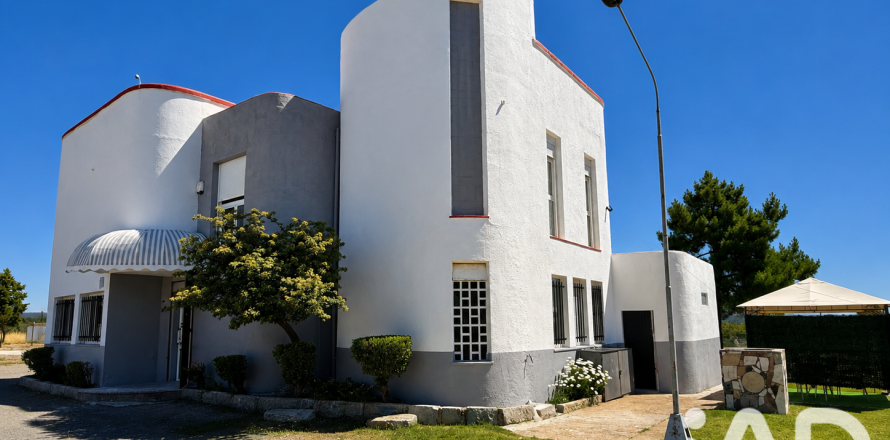 House in Garrafe de Torio, Leon, Spain 3 bedrooms, 354 sq.m. No. 187998