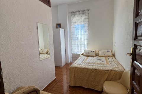 House for sale in Garrafe de Torio, Leon, Spain 3 bedrooms, 354 sq.m. No. 187998 - photo 18
