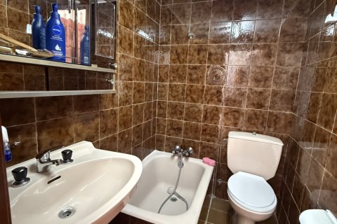 House for sale in Garrafe de Torio, Leon, Spain 3 bedrooms, 354 sq.m. No. 187998 - photo 19