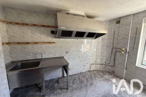 House for sale in Garrafe de Torio, Leon, Spain 3 bedrooms, 354 sq.m. No. 187998 - photo 10