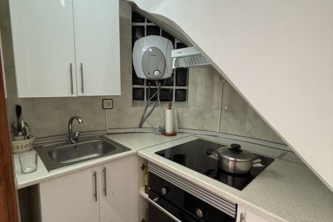 House for sale in Garrafe de Torio, Leon, Spain 3 bedrooms, 354 sq.m. No. 187998 - photo 27