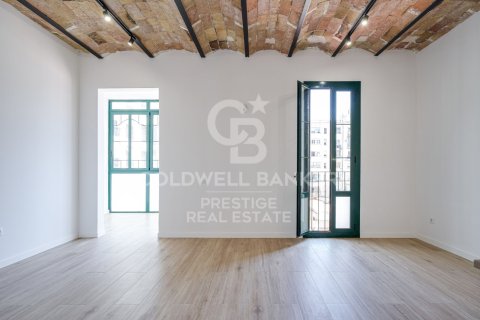 Huoneisto myytävänä Barcelona, Espanja, 3 makuuhuonetta, 82 m2 No. 157571 - kuva 2