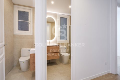 Apartamento en venta en Barcelona, España 3 dormitorios, 82 m2 No. 157571 - foto 18