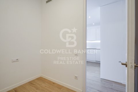 Huoneisto myytävänä Barcelona, Espanja, 3 makuuhuonetta, 82 m2 No. 157571 - kuva 20