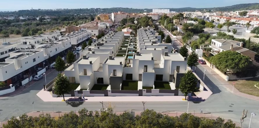 Townhouse à Roda de Berà, Tarragona, Espagne 4 chambres, No. 141268