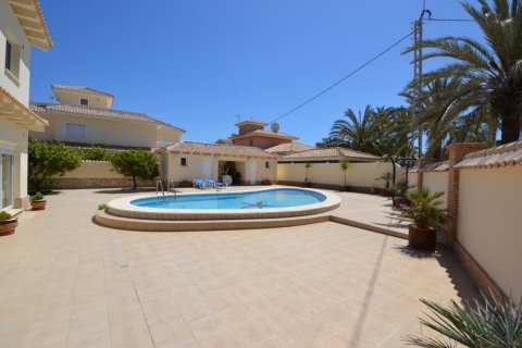 Villa en venta Cabo Roig, Alicante, España 276 m2 No. 116472 - foto 4