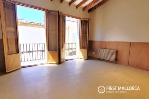 Casa adosada en alquiler en Mallorca, España 3 dormitorios, 196 m2 No. 196351 - foto 2