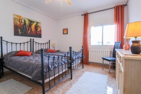 Villa à vendre à Cabo Roig, Alicante, Espagne, 3 chambres, 135 m2 No. 145282 - photo 3