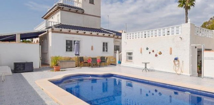 Villa à Cabo Roig, Alicante, Espagne 3 chambres, 135 m2 No. 145282