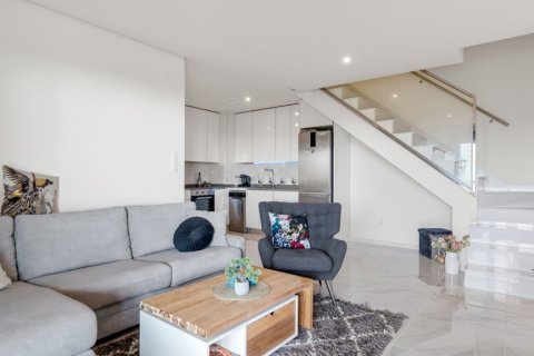 Apartamento en venta en Alicante, España 3 dormitorios, 72 m2 No. 145283 - foto 2