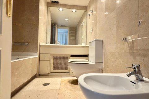 Attico in vendita a Alicante, Spagna 6 camere da letto, 391 mq. N° 165604 - foto 22