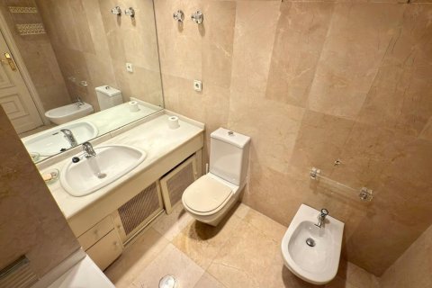 Attico in vendita a Alicante, Spagna 6 camere da letto, 391 mq. N° 165604 - foto 25