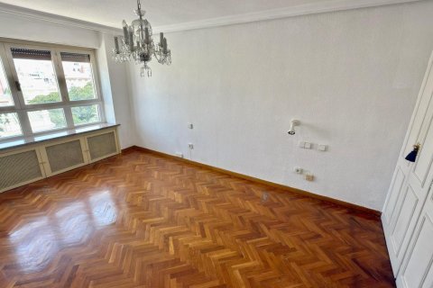 Attico in vendita a Alicante, Spagna 6 camere da letto, 391 mq. N° 165604 - foto 15