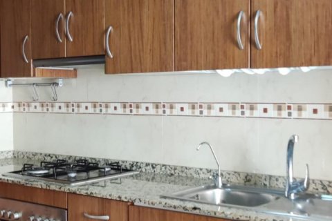 House à vendre à Torrevieja, Alicante, Espagne, 3 chambres, 115 m2 No. 165601 - photo 7