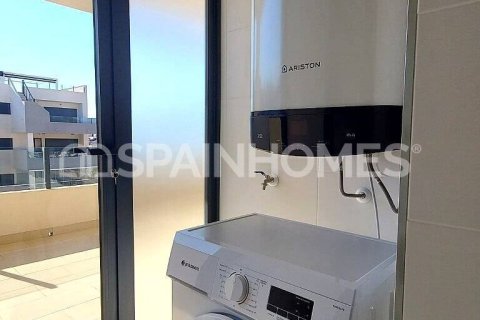 Apartamento en venta en Orihuela, Alicante, España 2 dormitorios, 71 m2 No. 181379 - foto 11