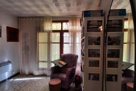 House in Zaragoza, Spain 6 bedrooms, 266 sq.m. No. 186164
