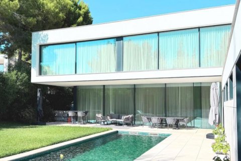 Villa à vendre à Mallorca, Espagne, 4 chambres, 607 m2 No. 147306 - photo 1