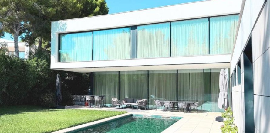 Villa à Mallorca, Espagne 4 chambres, 607 m2 No. 147306