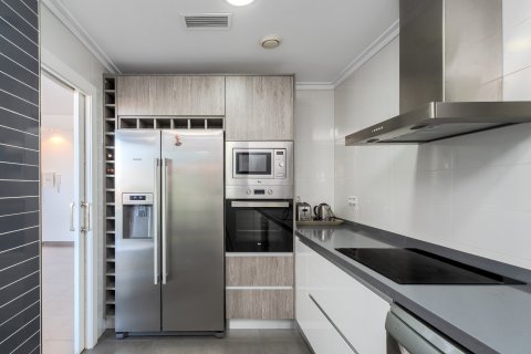 Huoneisto myytävänä Cabo Roig, Alicante, Espanja, 3 makuuhuonetta, 94 m2 No. 148623 - kuva 14