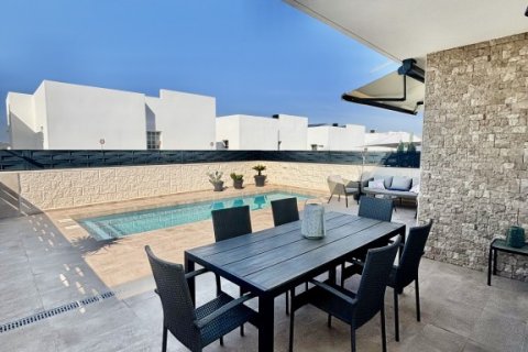 Villa à vendre à Benijofar, Alicante, Espagne, 2 chambres, 118 m2 No. 148625 - photo 2