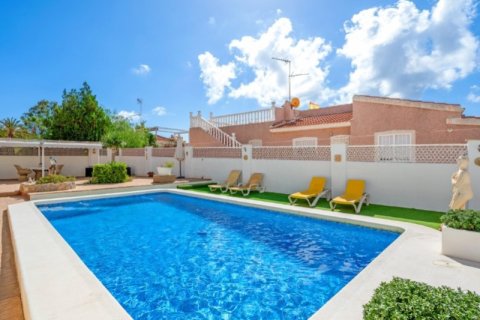Villa en venta en Rojales, Alicante, España 7 dormitorios, 204 m2 No. 149798 - foto 2