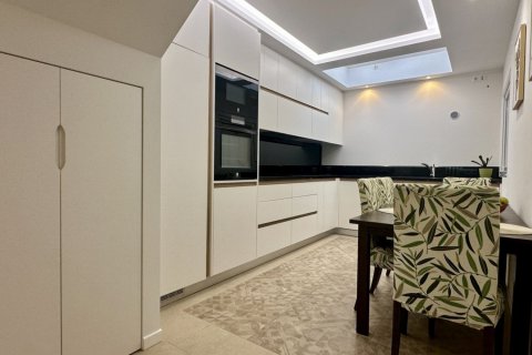 Townhouse for sale in Alicante, Spain 3 bedrooms, 170 sq.m. No. 149793 - photo 21