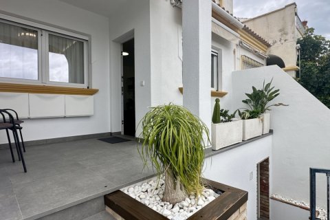 Townhouse for sale in Alicante, Spain 3 bedrooms, 170 sq.m. No. 149793 - photo 6