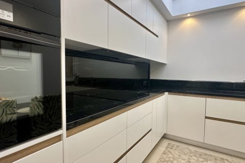 Townhouse for sale in Alicante, Spain 3 bedrooms, 170 sq.m. No. 149793 - photo 4