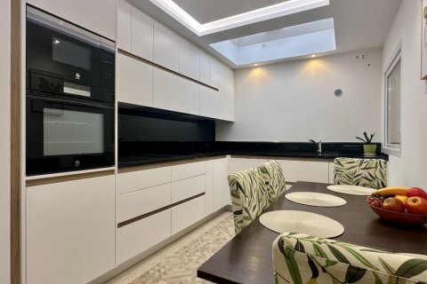 Townhouse for sale in Alicante, Spain 3 bedrooms, 170 sq.m. No. 149793 - photo 20