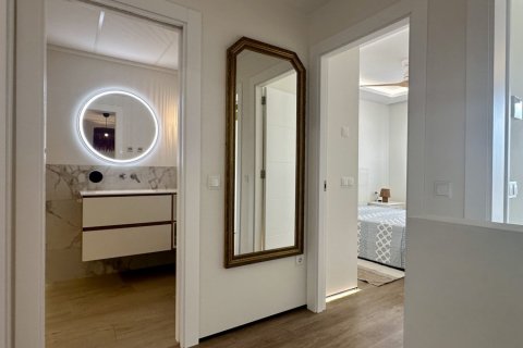 Townhouse for sale in Alicante, Spain 3 bedrooms, 170 sq.m. No. 149793 - photo 23