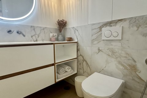 Townhouse for sale in Alicante, Spain 3 bedrooms, 170 sq.m. No. 149793 - photo 27