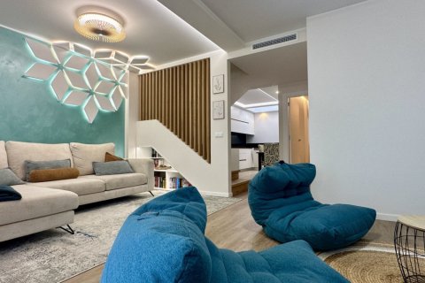 Townhouse for sale in Alicante, Spain 3 bedrooms, 170 sq.m. No. 149793 - photo 2