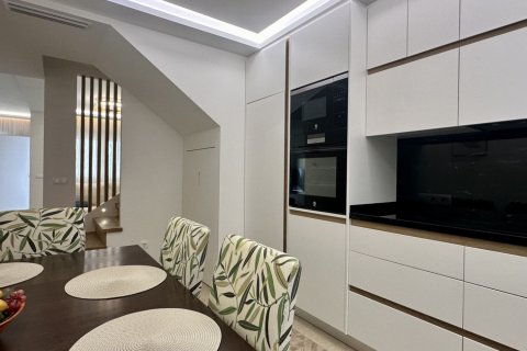 Townhouse for sale in Alicante, Spain 3 bedrooms, 170 sq.m. No. 149793 - photo 19