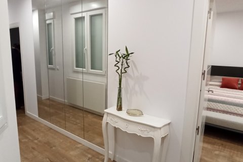 Apartment for rent in Madrid, Spain 3 bedrooms, 160 sq.m. No. 168555 - photo 12
