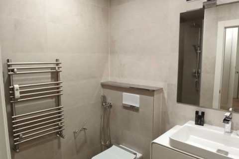 Apartment for rent in Madrid, Spain 3 bedrooms, 160 sq.m. No. 168555 - photo 4