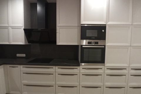 Apartment for rent in Madrid, Spain 3 bedrooms, 160 sq.m. No. 168555 - photo 20